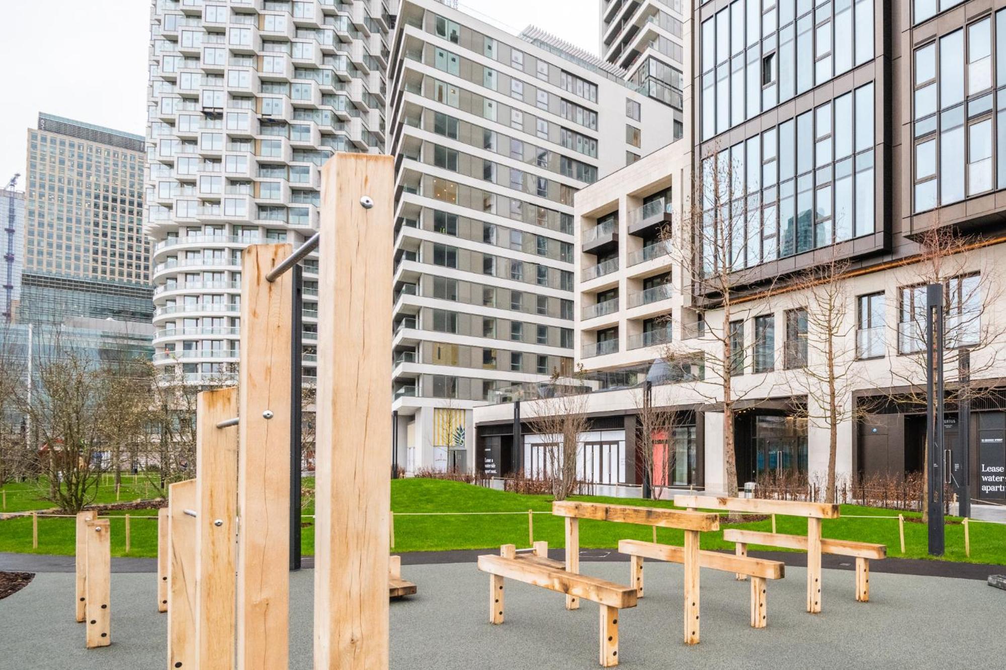 Elegant And Modern Apartments In Canary Wharf Right Next To Thames London Eksteriør billede