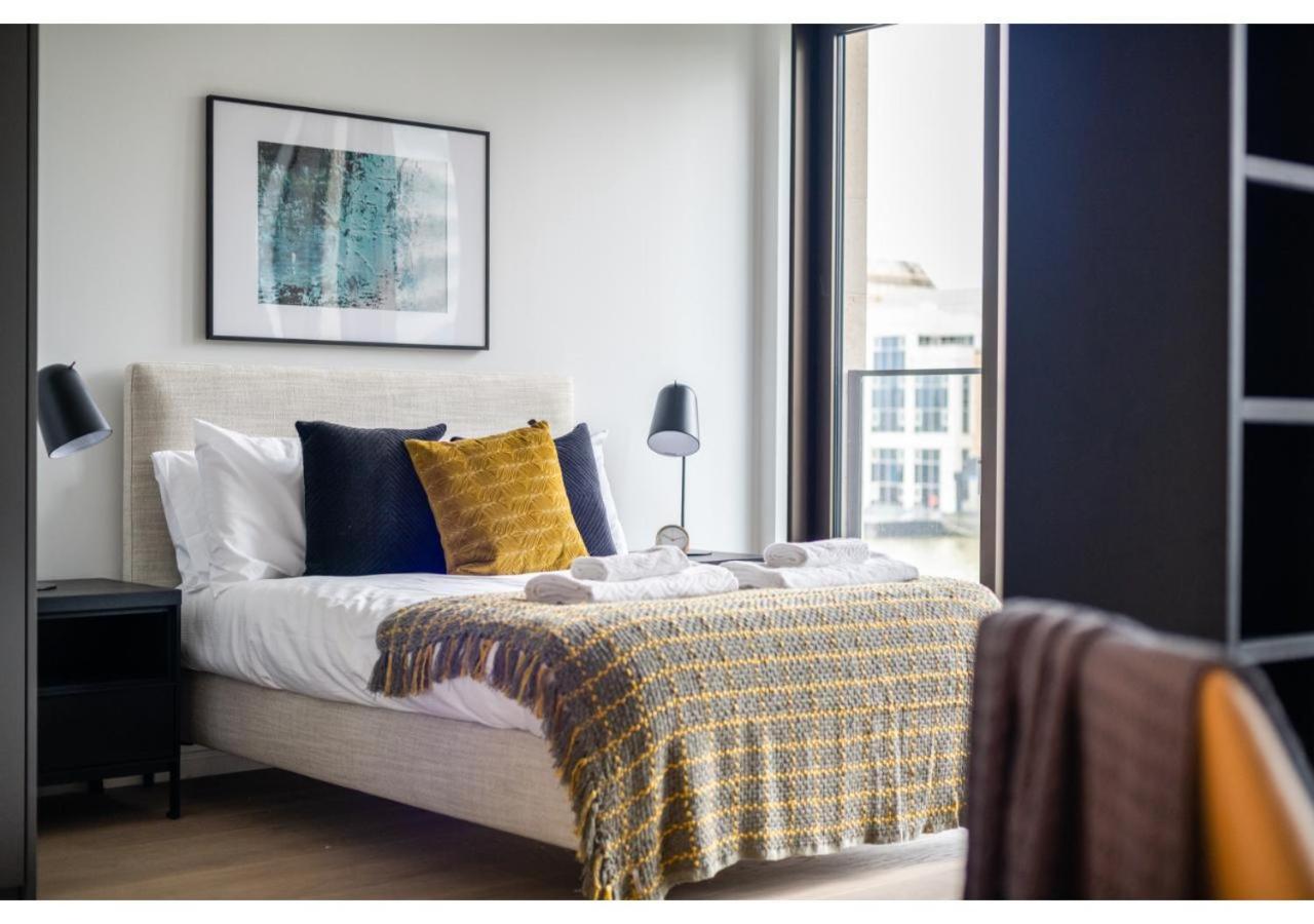 Elegant And Modern Apartments In Canary Wharf Right Next To Thames London Eksteriør billede